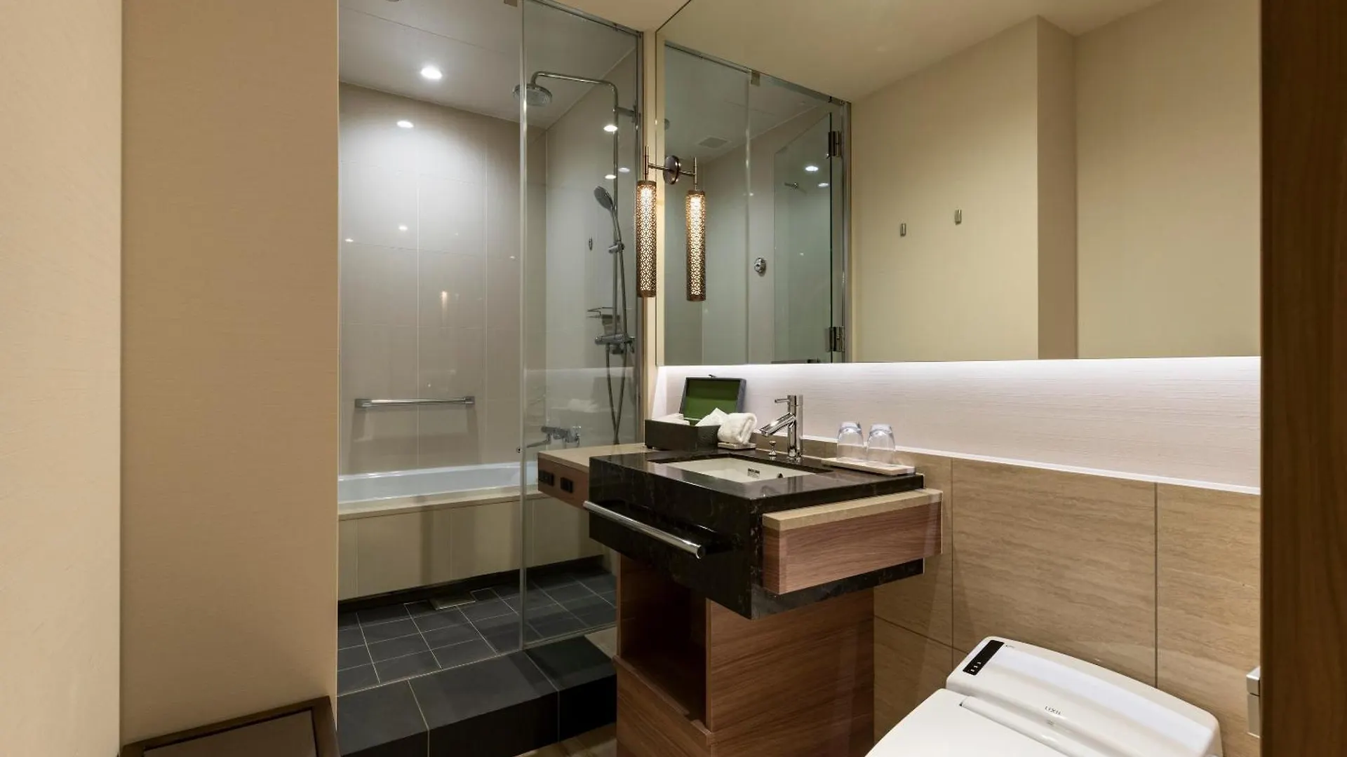 Hotel The Celestine Ginza Tokyo 4*,