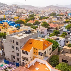 Simabo's Backpackers' Albergue Mindelo