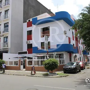 Roterdão Under New Management Hotel Praia